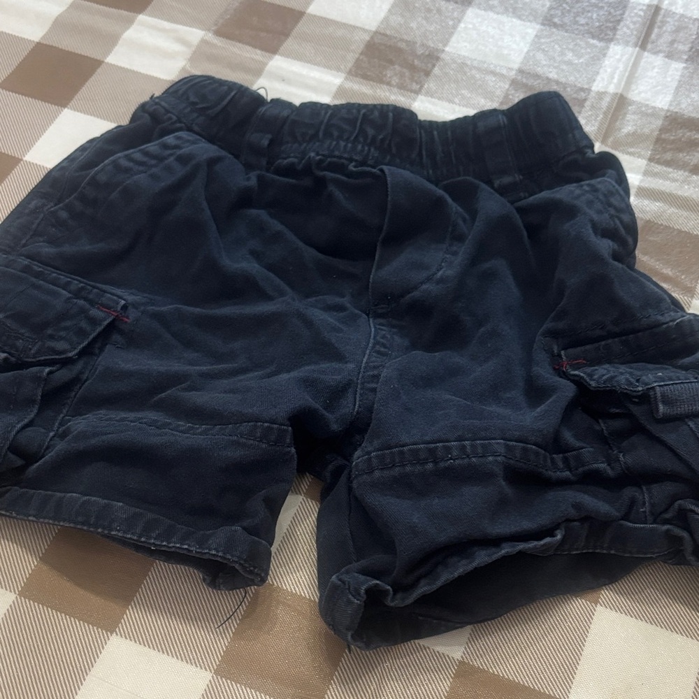 🟢10/$10 - The Children's Place Black Cargo Shorts